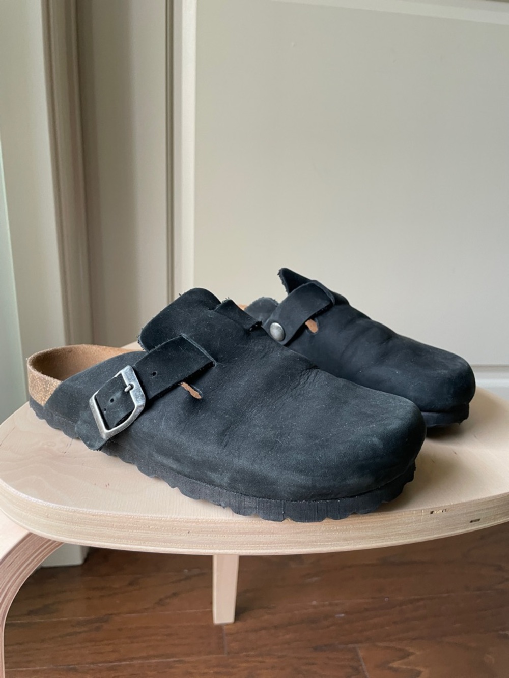 Freeport - Women’s Black Slip-On Leather Clog with Buckle Strap